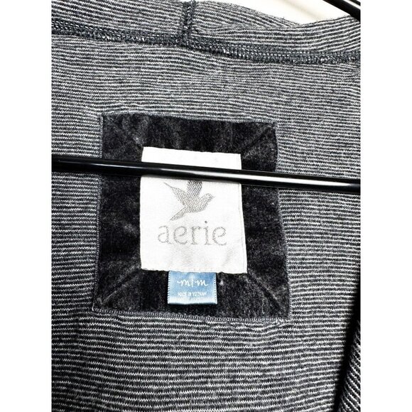 Aerie Pullover Hooded Snowflake Printed Sweatshirt Gray Womens Medium Cotton - Picture 4 of 6